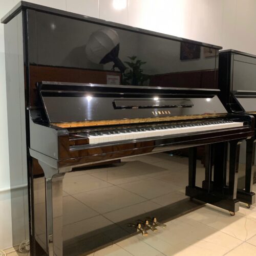 piano yamaha U30BL