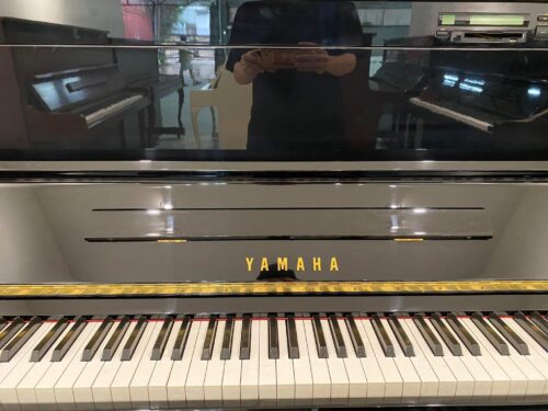 Piano Yamaha HQ90B