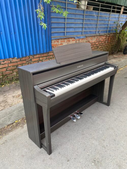 Piano Yamaha CLP675