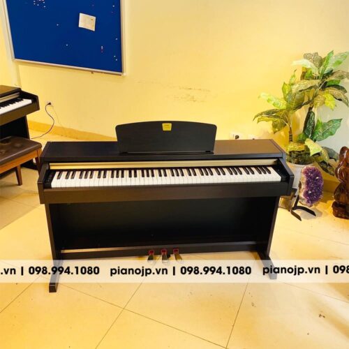 piano-yamaha-CLP220C-1