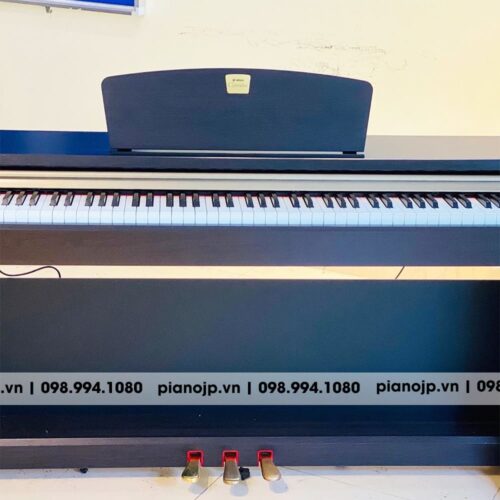 piano-yamaha-CLP220C-3