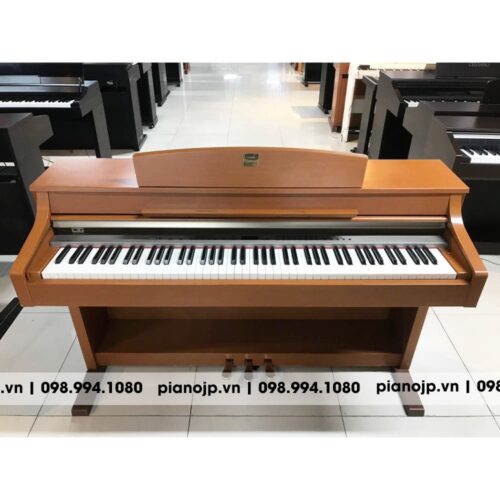 piano-yamaha-CLP330C-1