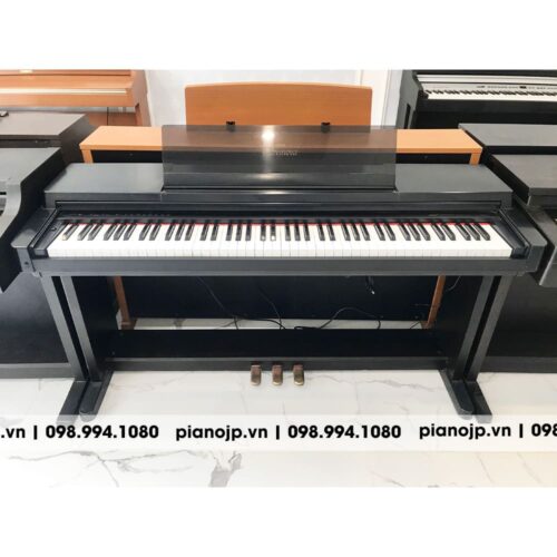 piano-yamaha-CLP560-2