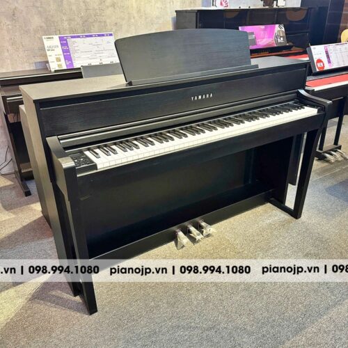piano-yamaha-CLP675-3