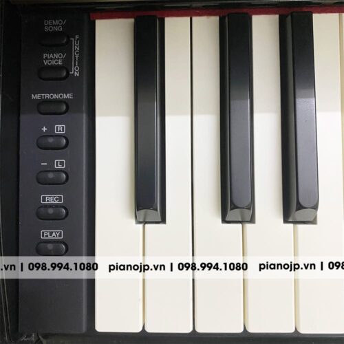 piano-yamaha-YDP162R-4